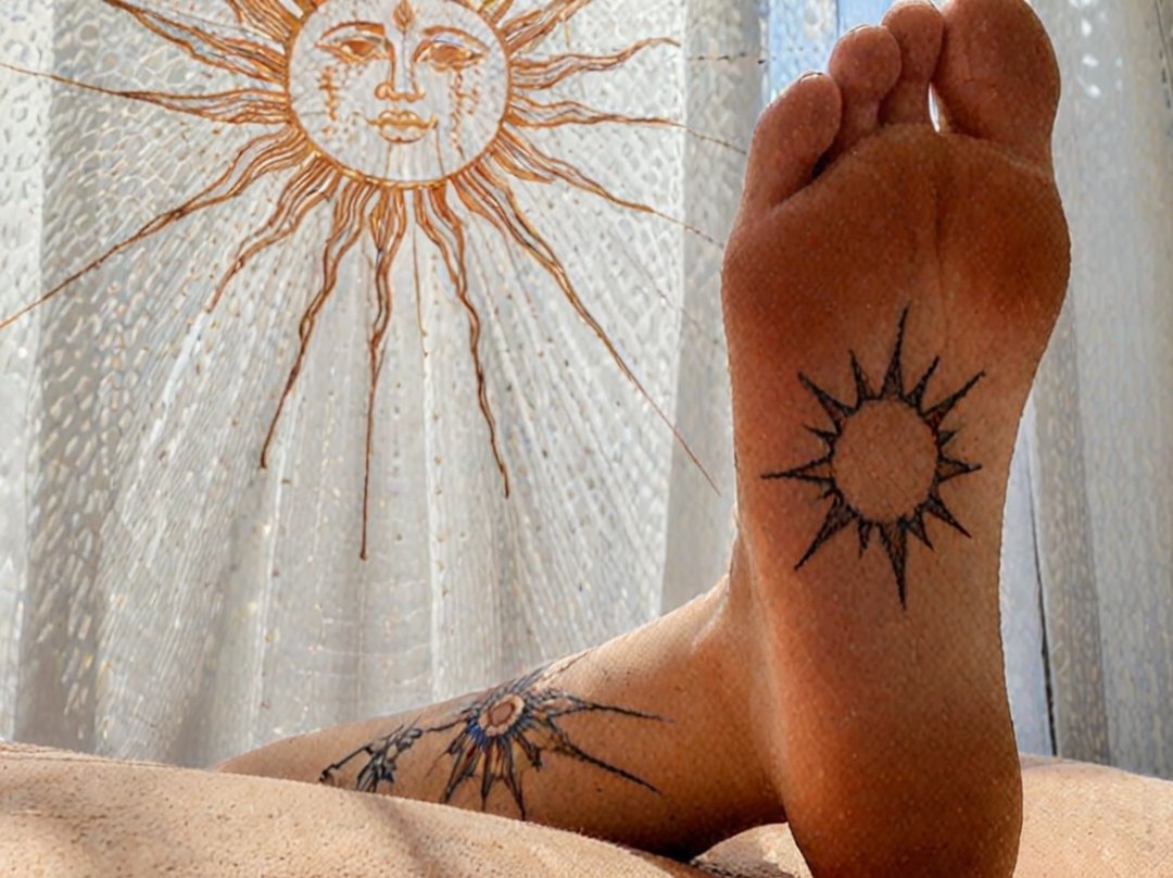 modele tatouage soleil
